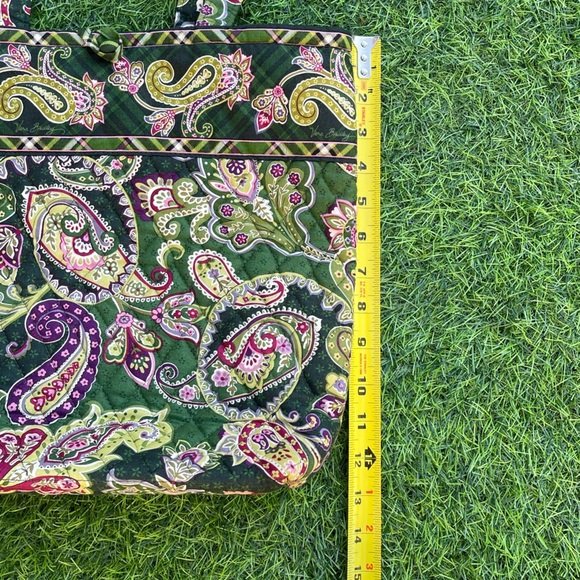 Vera Bradley tote Preowned like new condition 14x13 casual paisley print - Picture 5 of 7